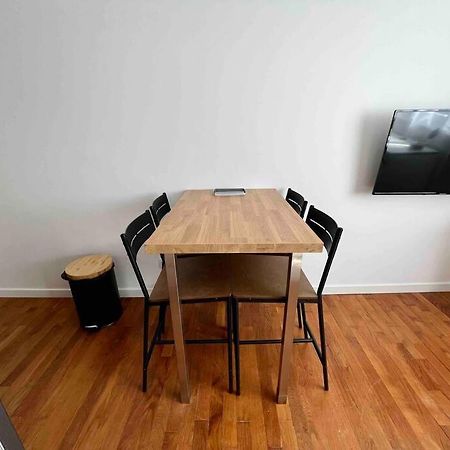 Appartement Climatise / Centre-Ville / 4 Personnes Безансон Экстерьер фото